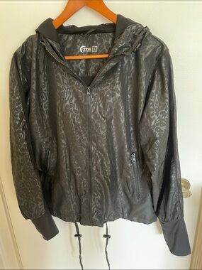 ZYIA Black Hooded Leopard-Print Lightweight Jacket